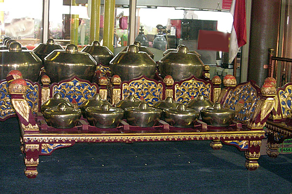 Gongs - Indonesian instruments